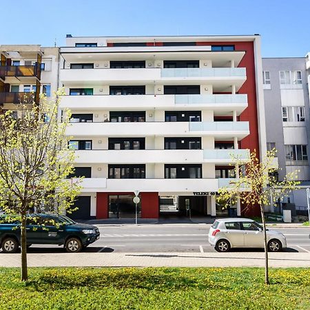 Teleki40 Apartman Gyor Central, Free Parking, Terrace Экстерьер фото